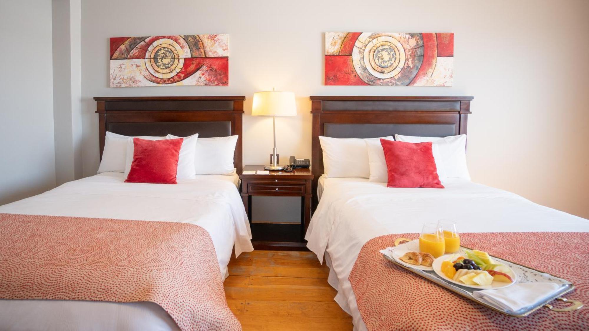 فندق أجنحة وسبا ألما ديل لاغو سان كارلوس دي باريلوتشي المظهر الخارجي الصورة A room at the hotel