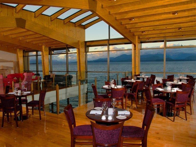 فندق أجنحة وسبا ألما ديل لاغو سان كارلوس دي باريلوتشي المظهر الخارجي الصورة The restaurant at the Hotel